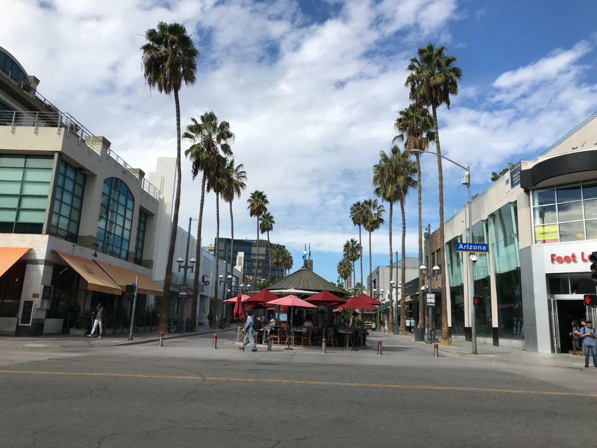 Arizona Los Angeles Exterior photo