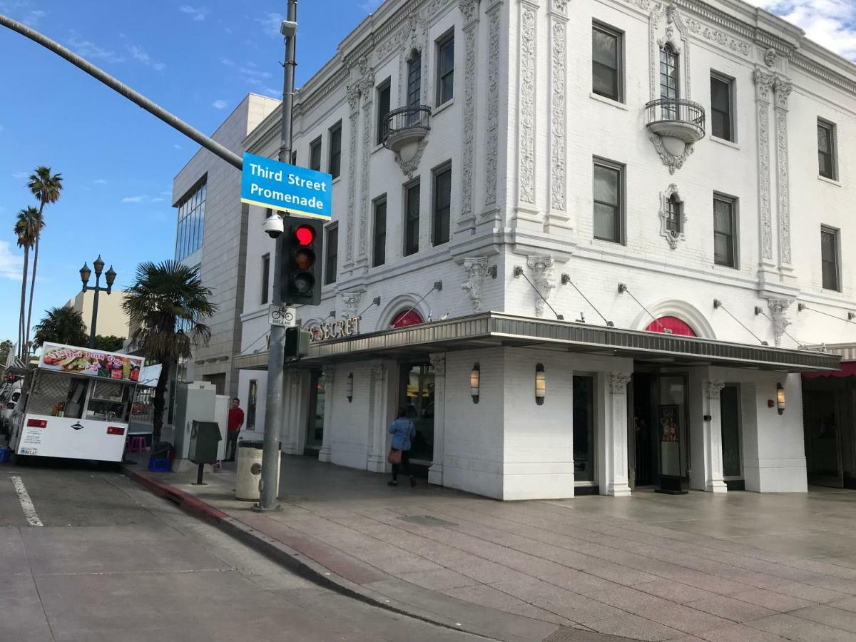 Arizona Los Angeles Exterior photo